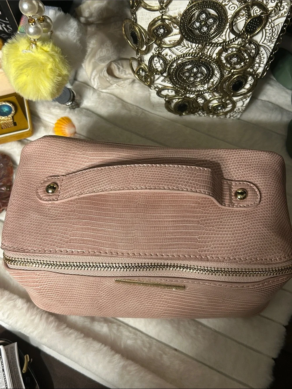 Vince Camuto Textured Blush Pink Cosmetic Case with Gold Hardware